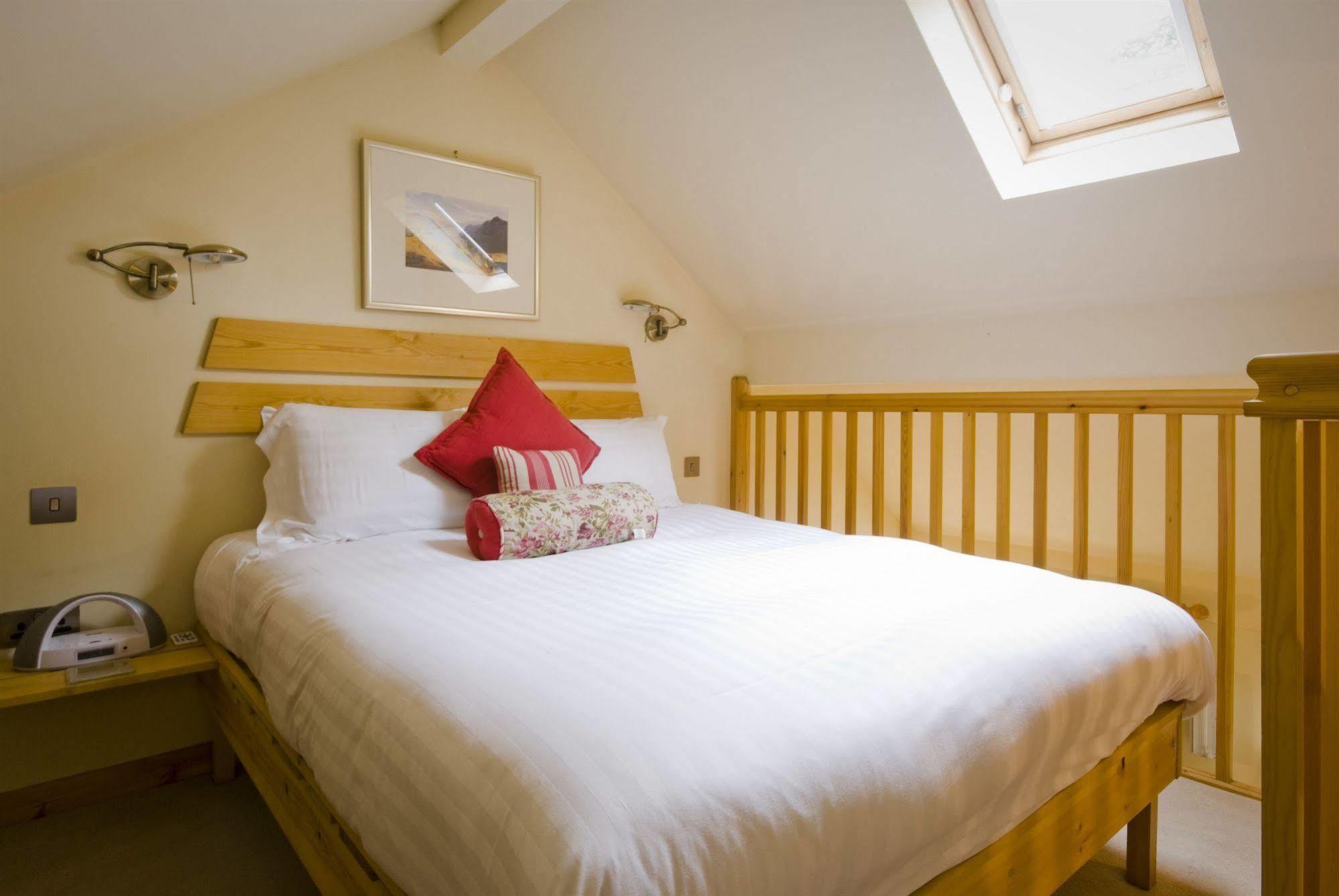 Tweedies Bar And Lodge Grasmere Bagian luar foto