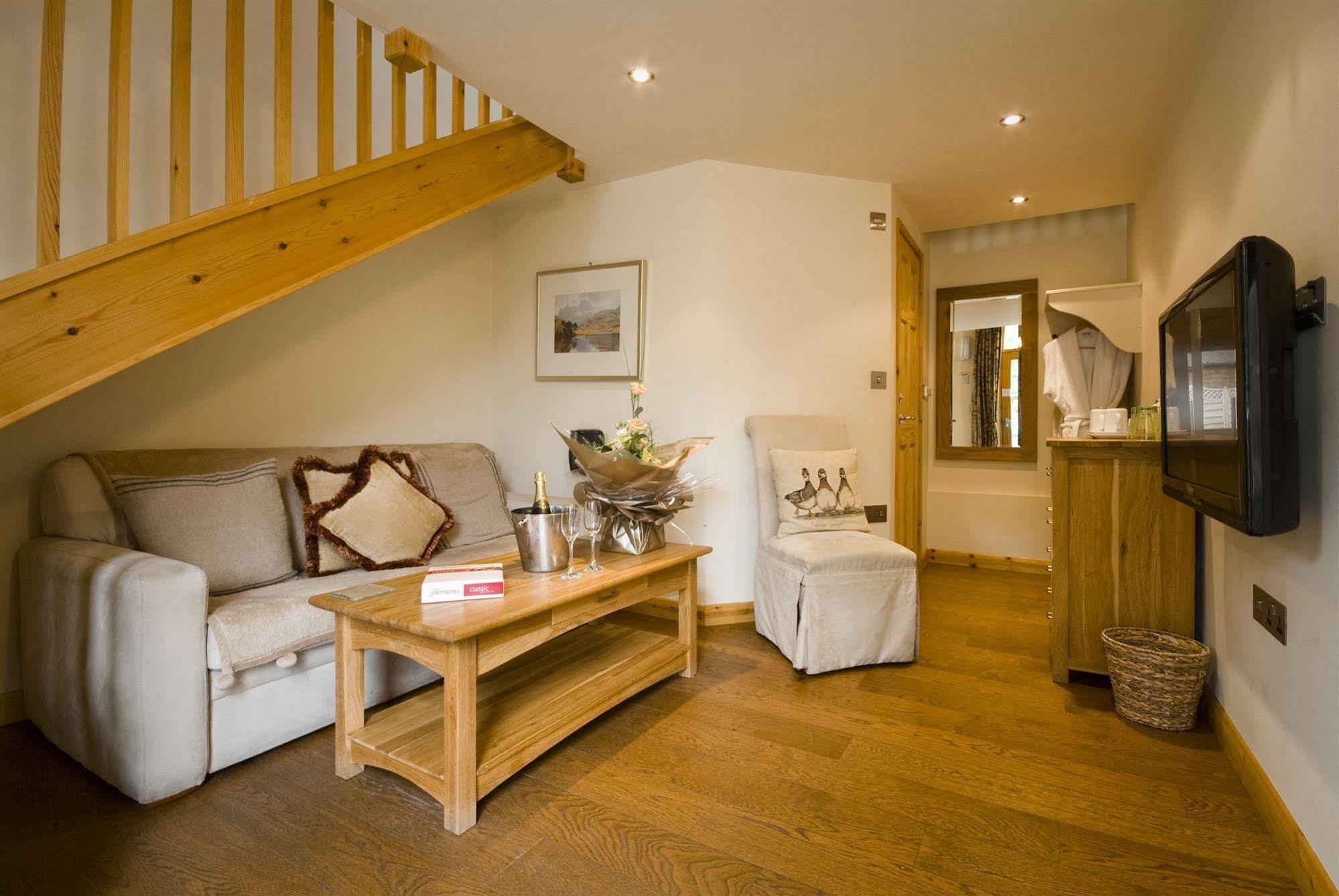 Tweedies Bar And Lodge Grasmere Bagian luar foto